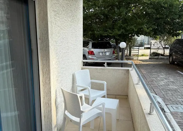 Ap 1 Lägenhet Golem (Tirana)